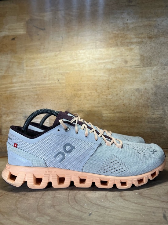 On Running Shoes - On Cloud X REFLECTIVE Womens Size 10.5 Running Shoes Sneakers Silver Almond